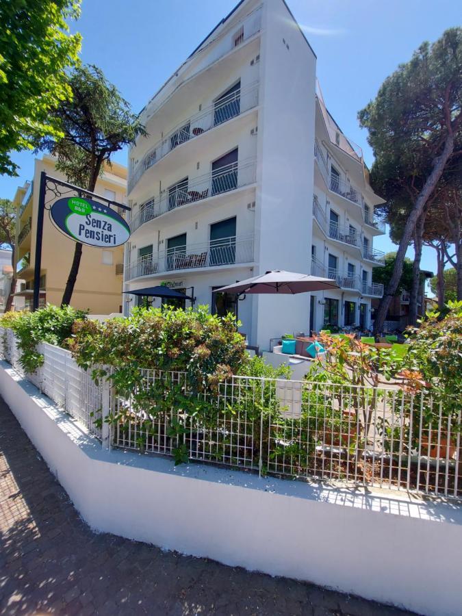Hotel Senza Pensieri Riccione Kültér fotó