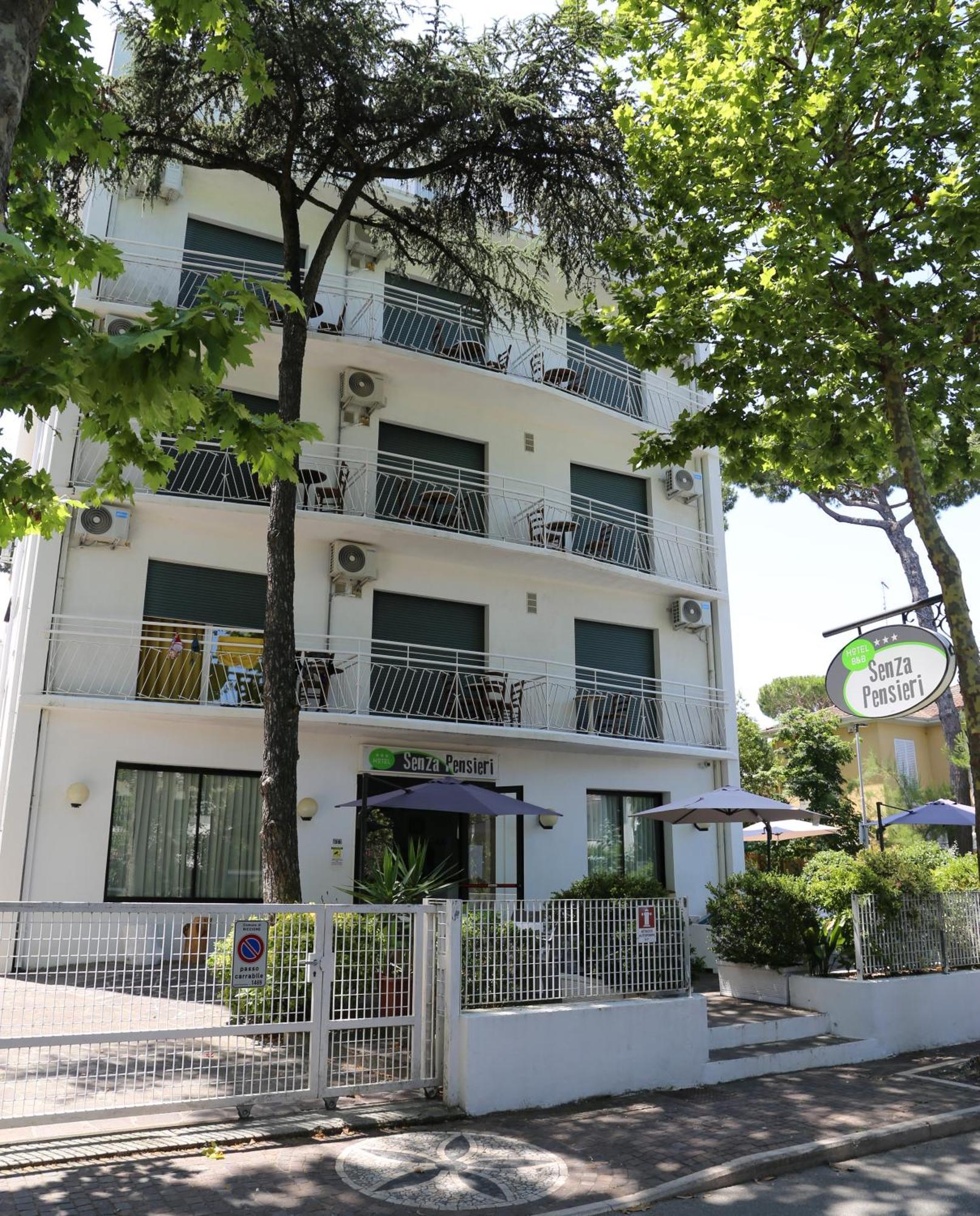 Hotel Senza Pensieri Riccione Kültér fotó
